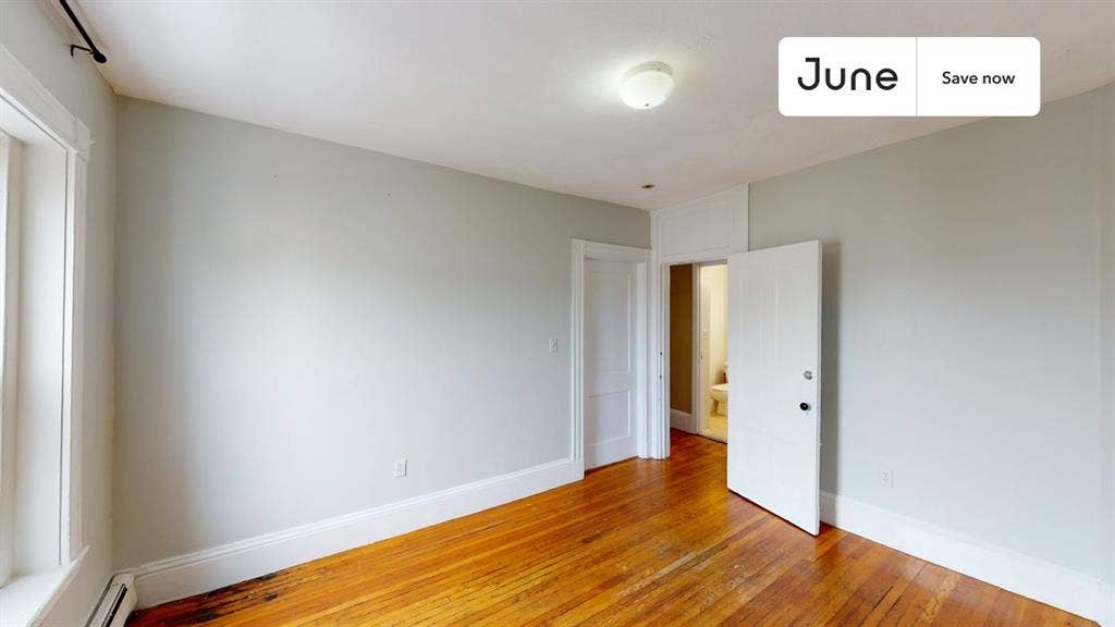 4 BR in Boston