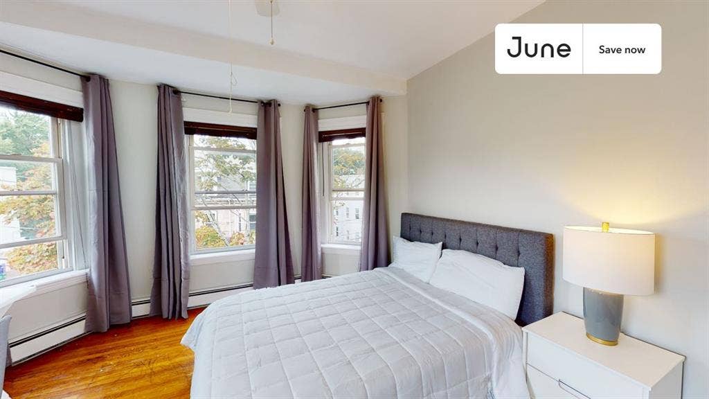 4 BR in Boston