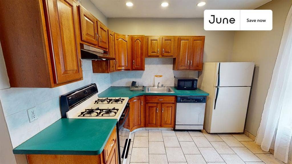 4 BR in Boston