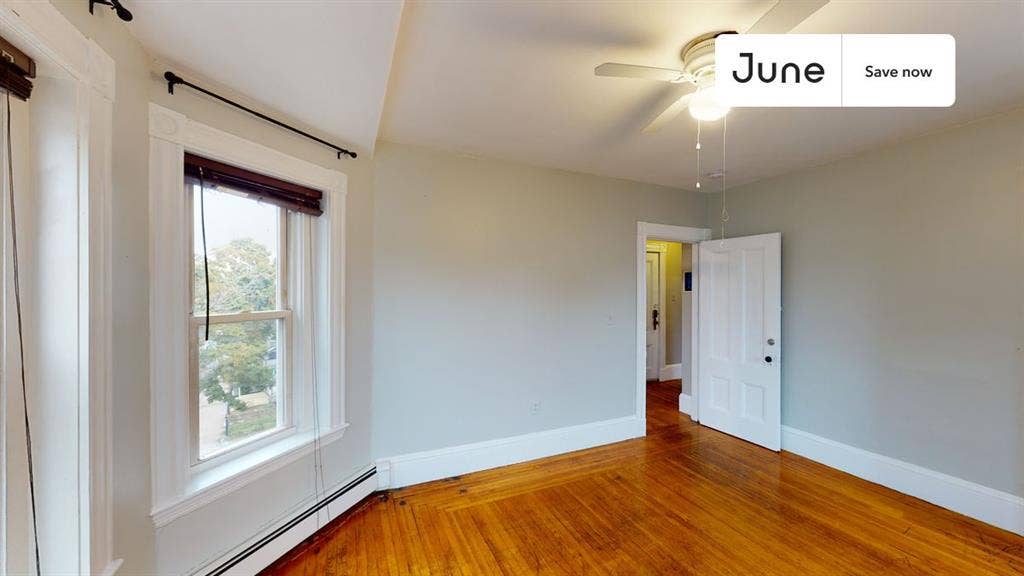 4 BR in Boston