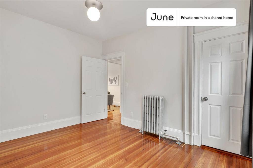 4 BR in Boston