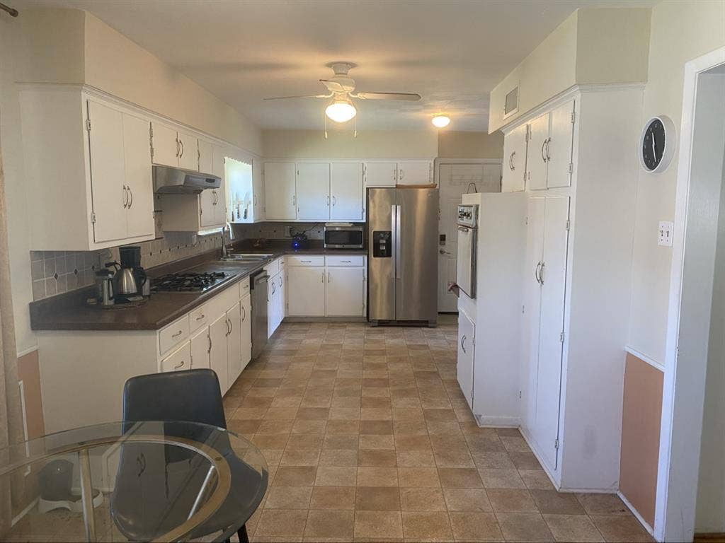 Private room and bath in a 3Bed 2Ba