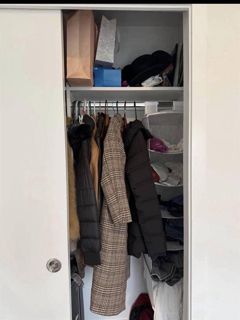 Female flatmate sharing