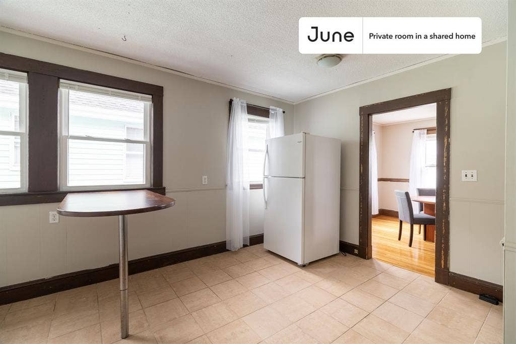 4 BR in Boston