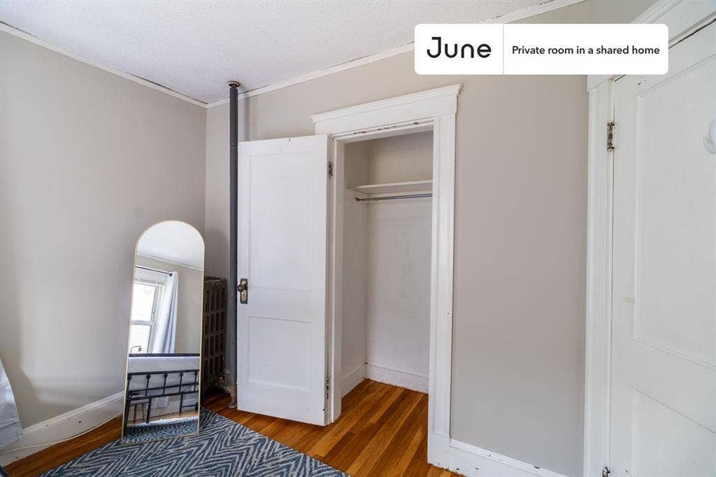 4 BR in Boston