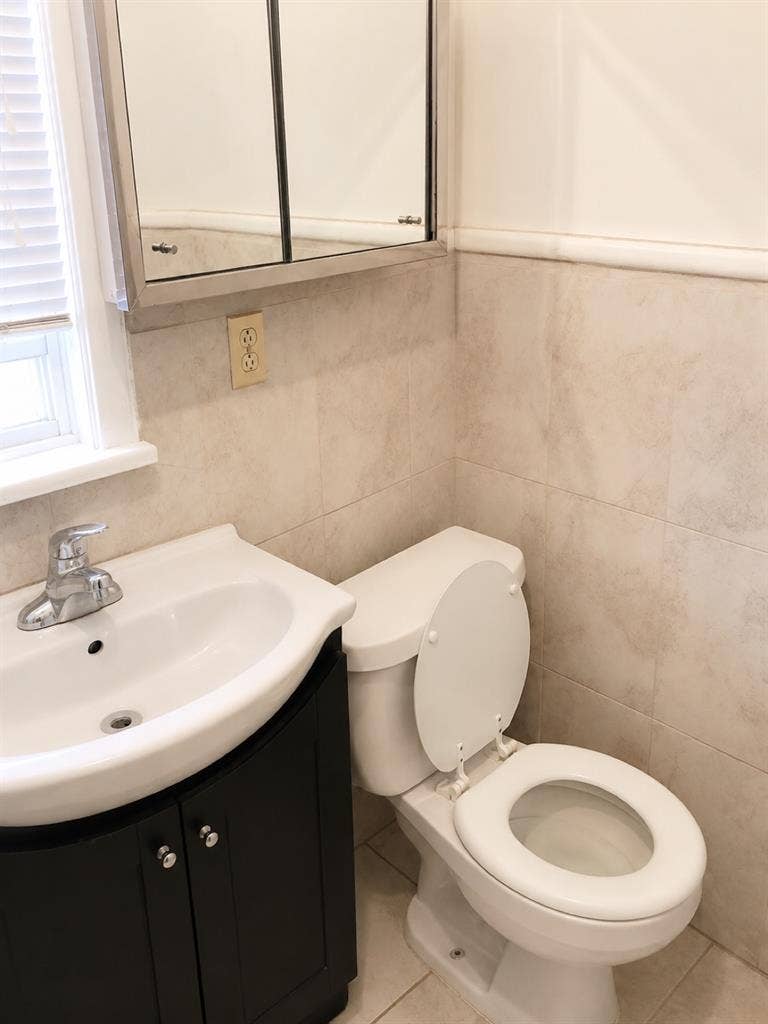 Private room in lower junction