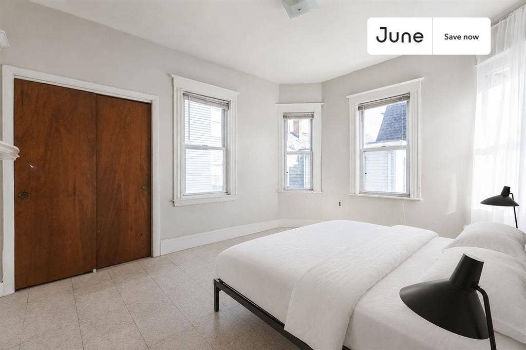 5 BR in Boston