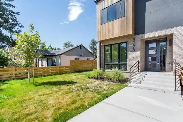 1 BR in Denver