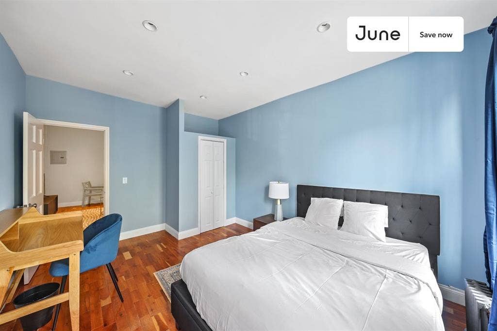 3 BR in New York City