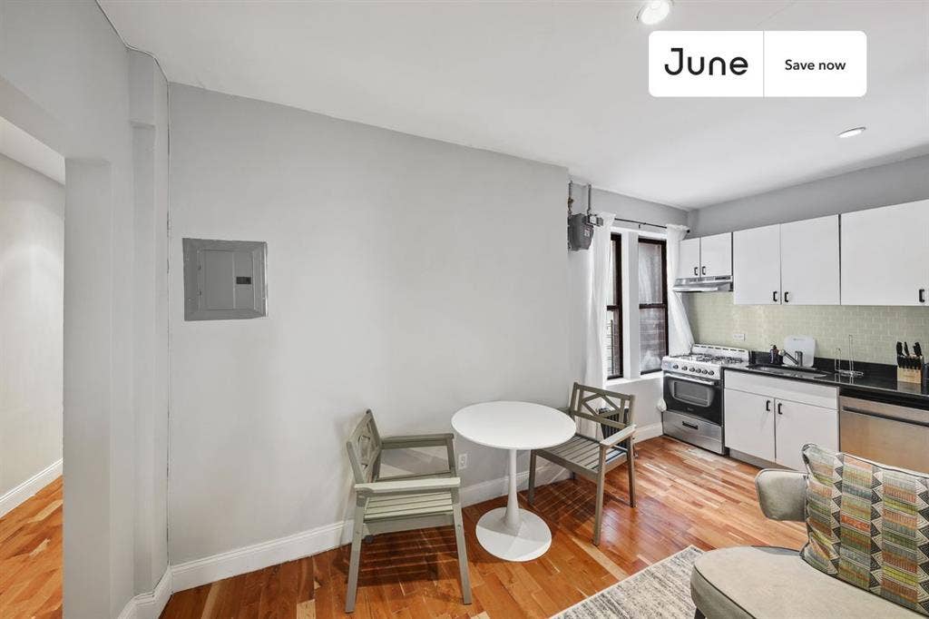 3 BR in New York City