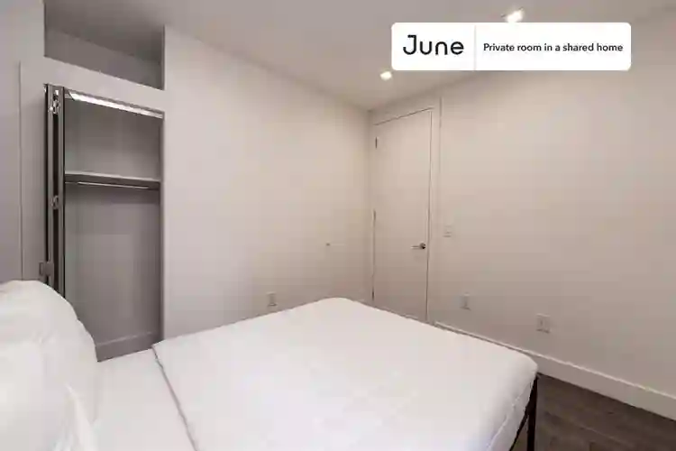 4 BR in New York City