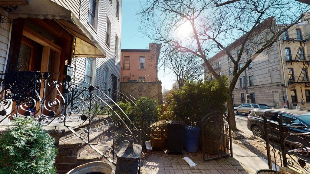4 BR in Brooklyn