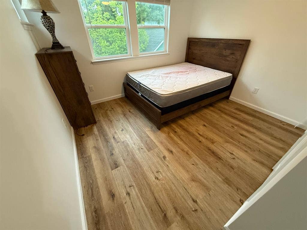 4 BR in Durham