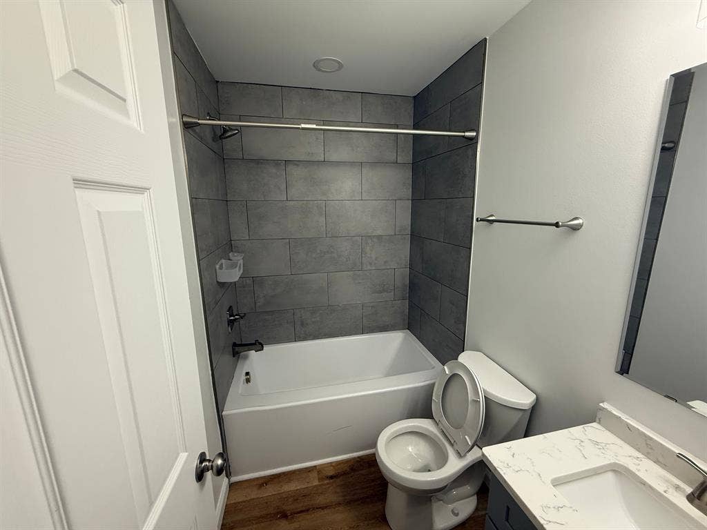 4 BR in Durham