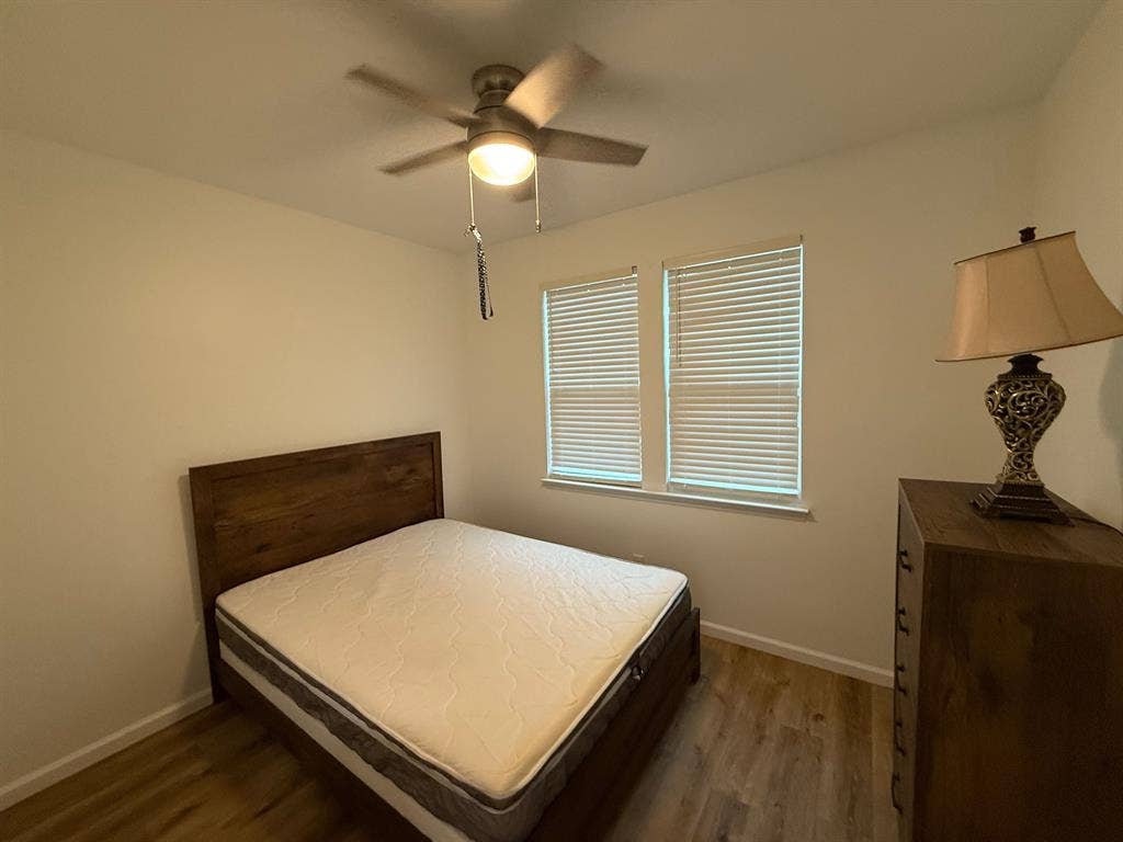 4 BR in Durham
