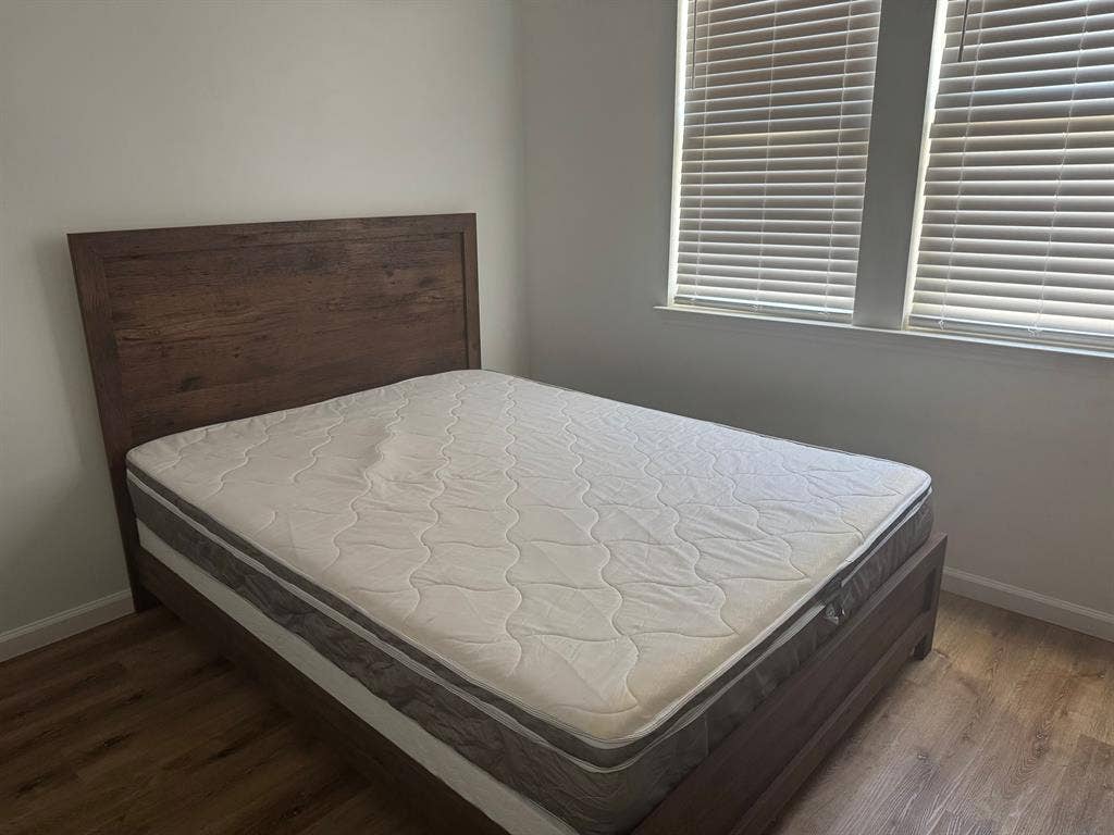 4 BR in Durham