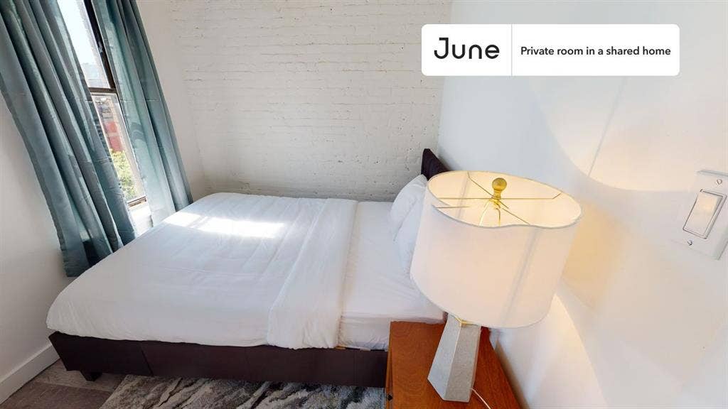 2 BR in New York City