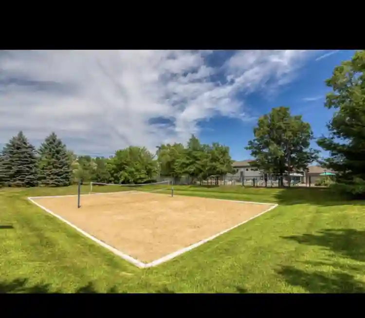 🏠 Re-Lease Available A Room MI