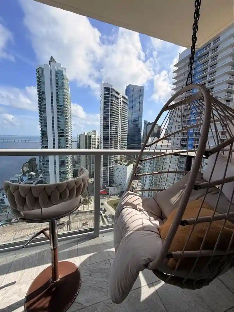 🌊 BRICKELL PRIVAGE BED & BATH