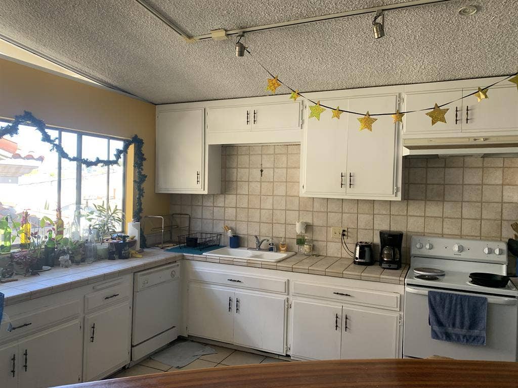 Room for rent in a large house