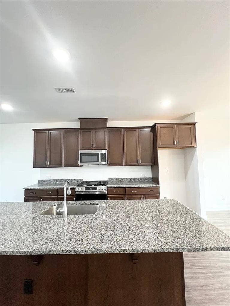 4 BR in Concord