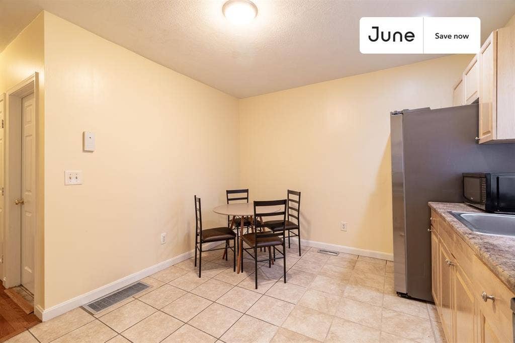 3 BR in Boston