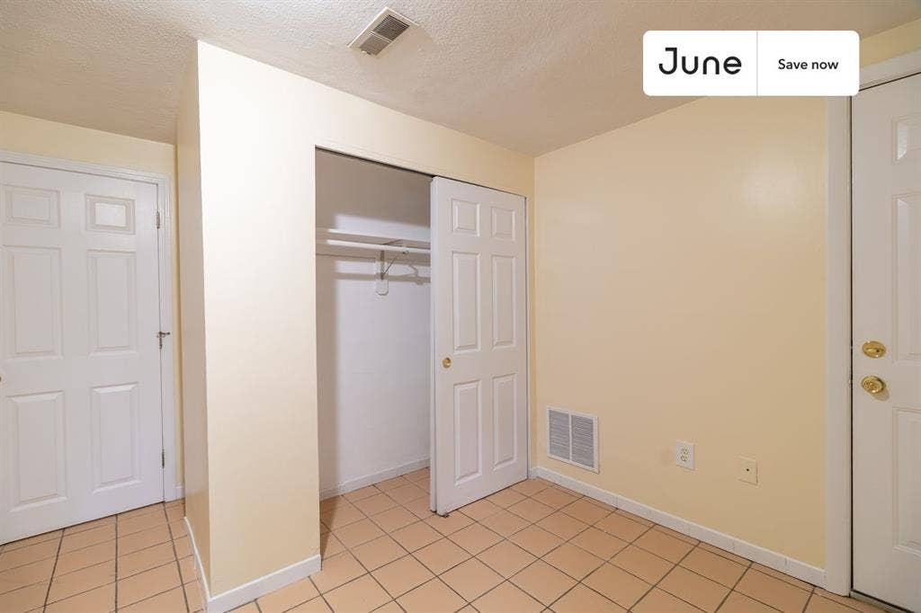3 BR in Boston