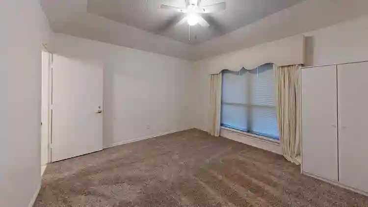 1 BR in Arlington