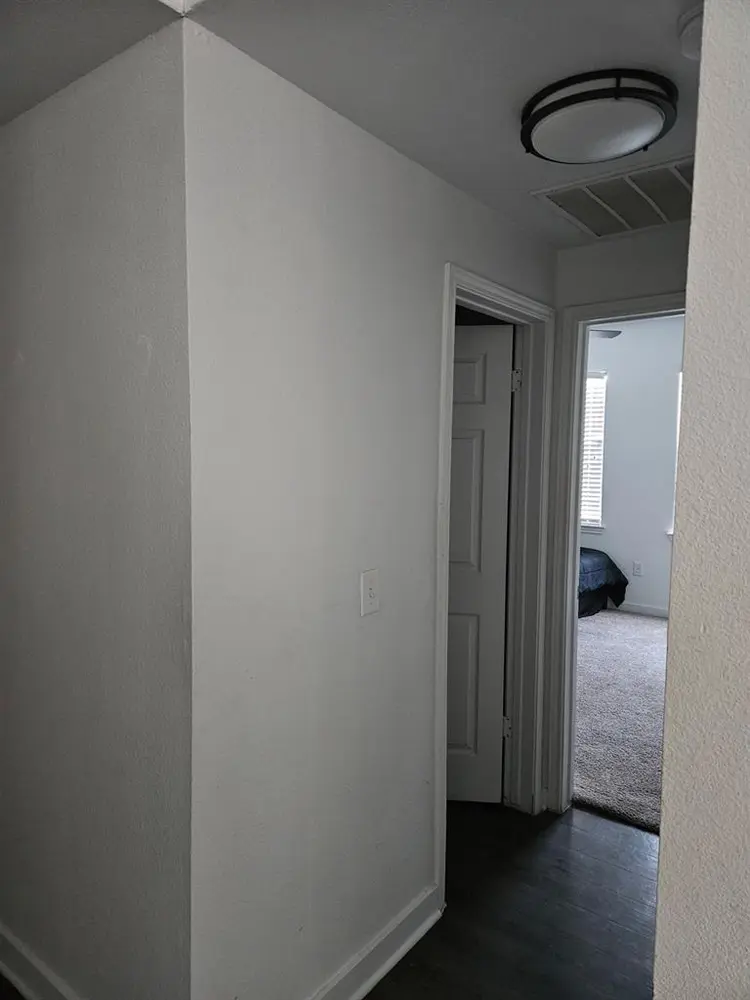 Now accepting roommates today