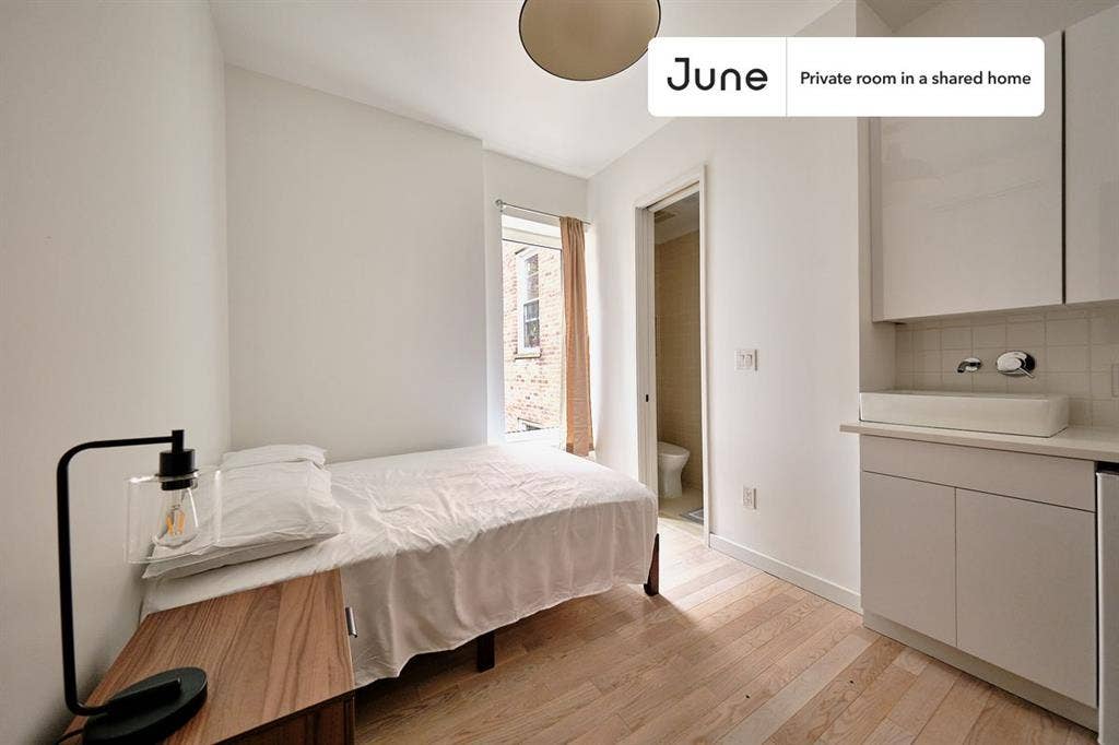 4 BR in New York City