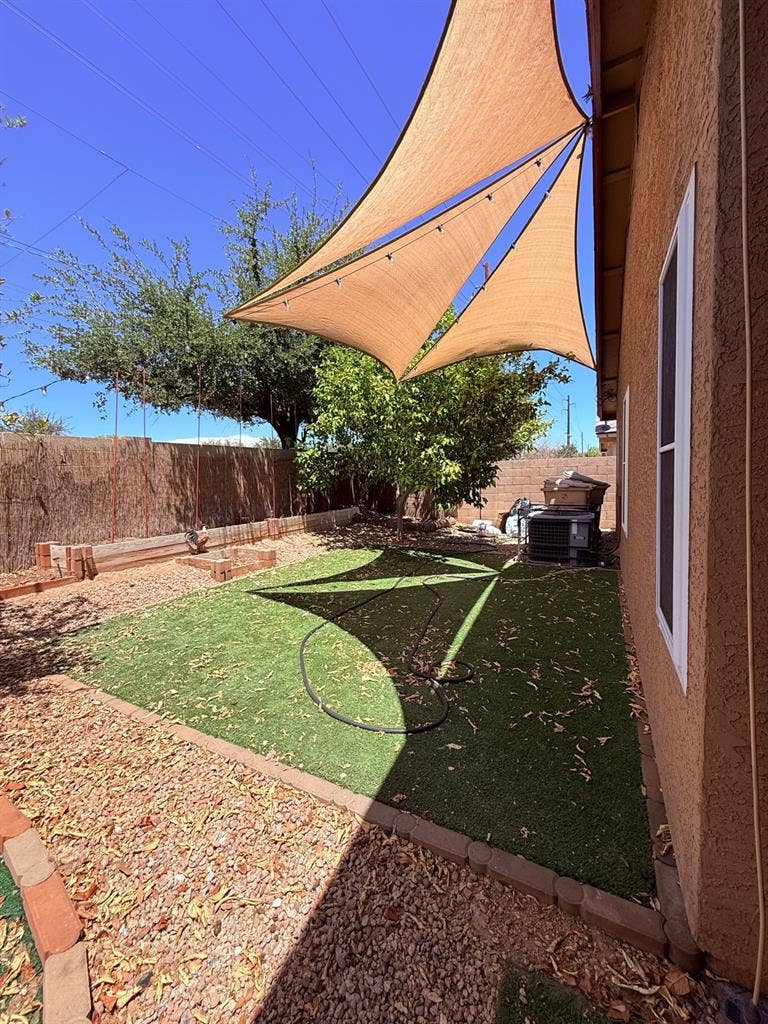 Beautiful 3 Bed / 2 Bath House