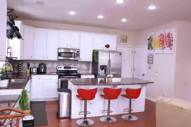 7 BR in Charlotte