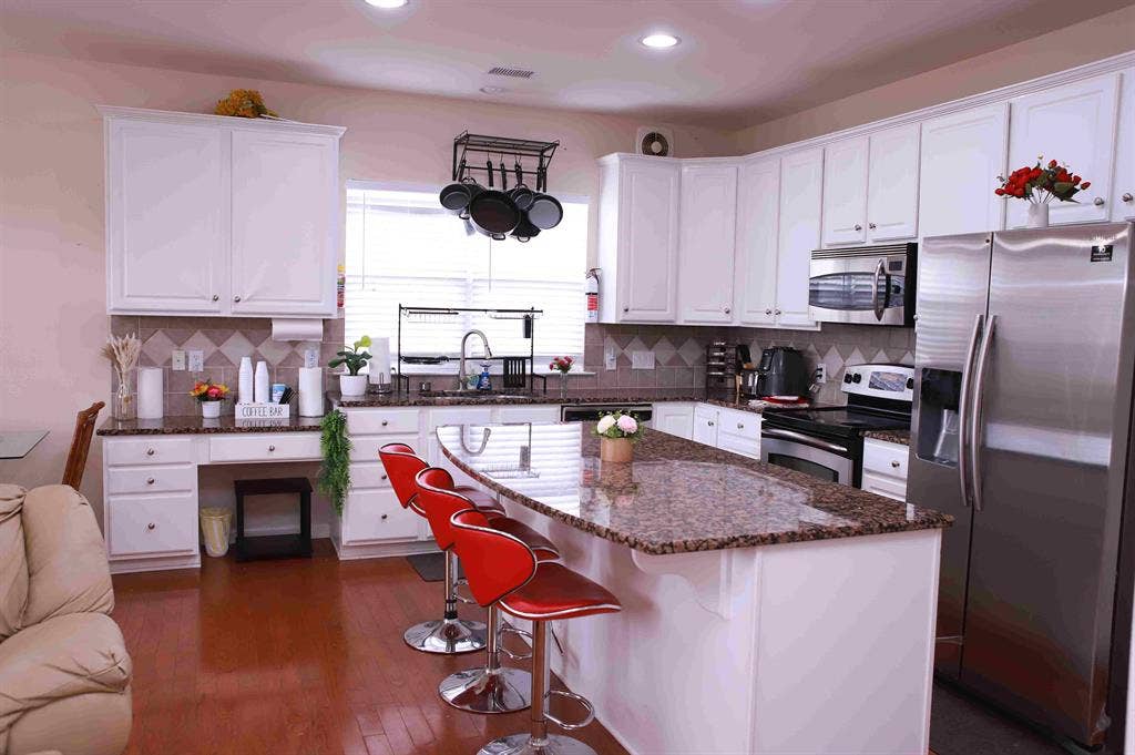 7 BR in Charlotte