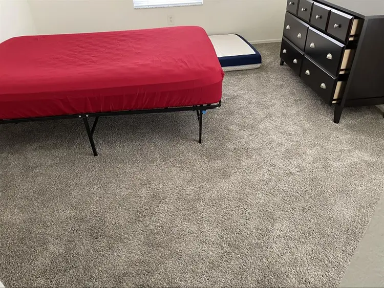 Furnished ROOM FOR RENT