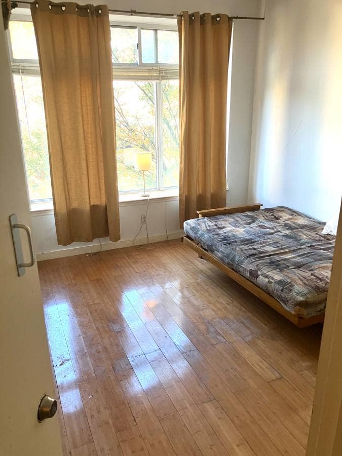 Private Room for Rent W?Utilities