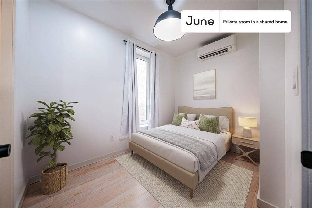 4 BR in New York City