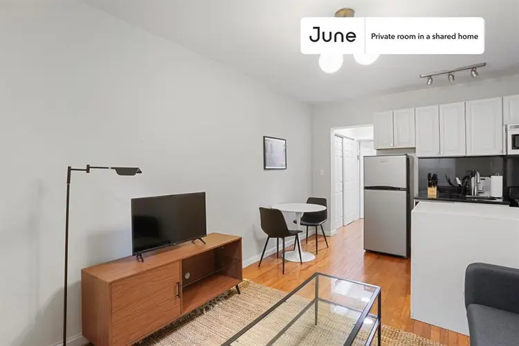 2 BR in New York City