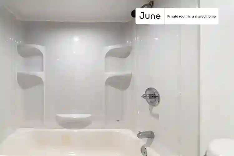 2 BR in New York City