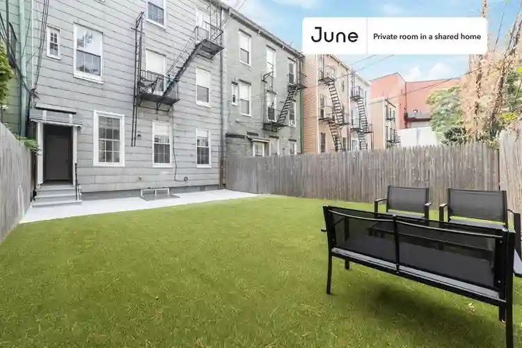 2 BR in New York City