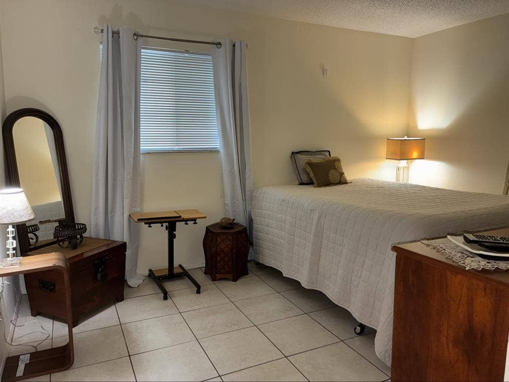ROOM FOR RENT