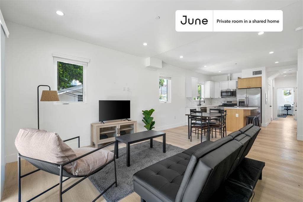 4 BR in Los Angeles