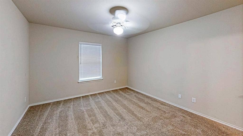 5 BR in Ferris