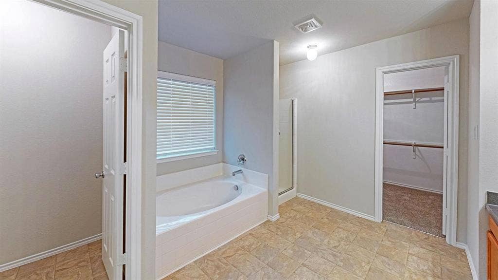 5 BR in Ferris