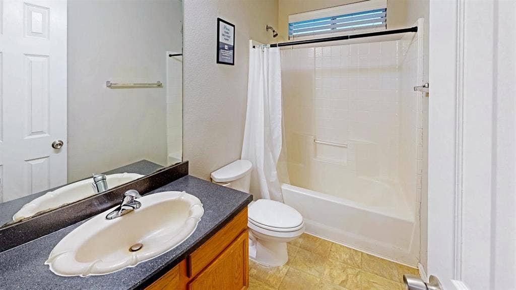 5 BR in Ferris