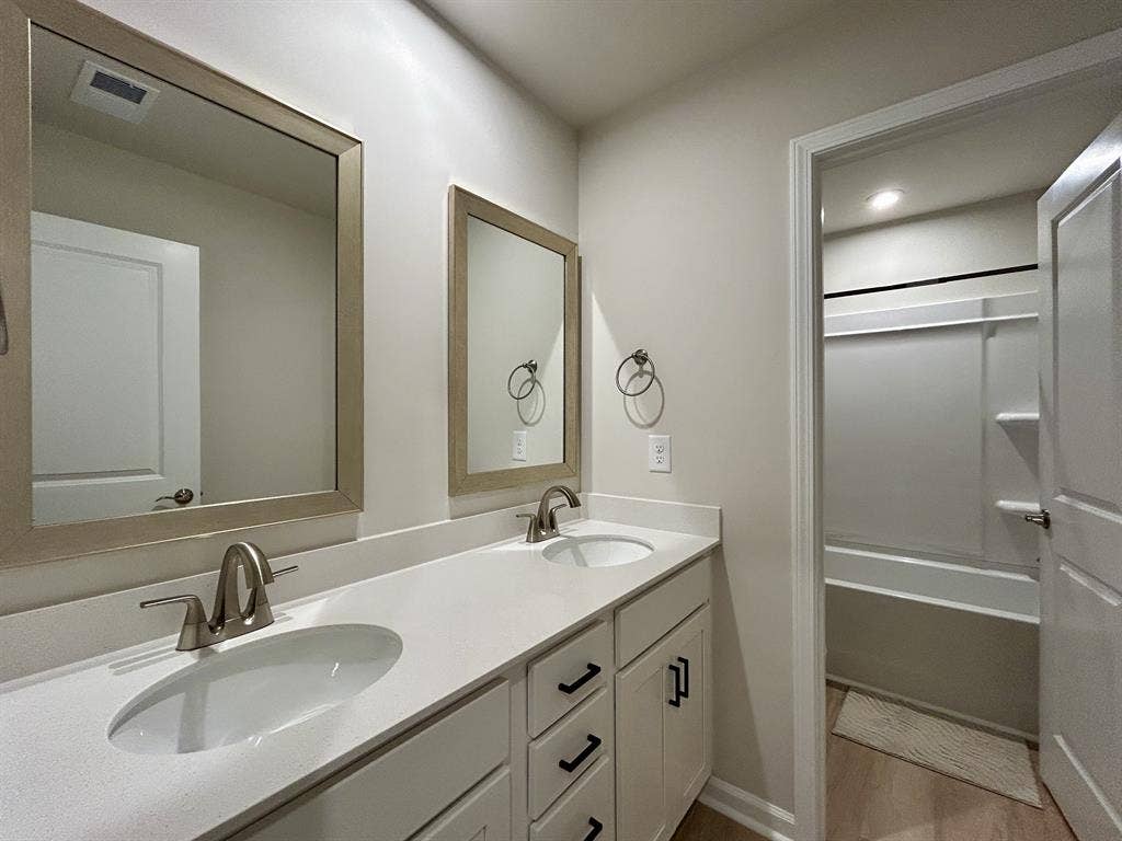 Private Room in Brand New House