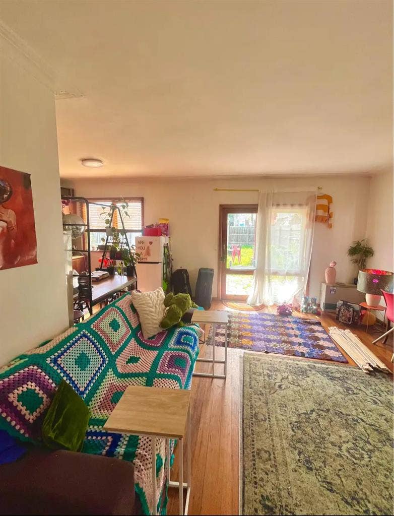 Abbotsford Room Sublet