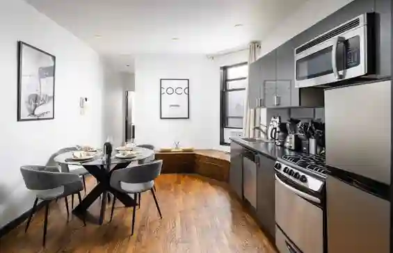 Quiet Comfort on the UES