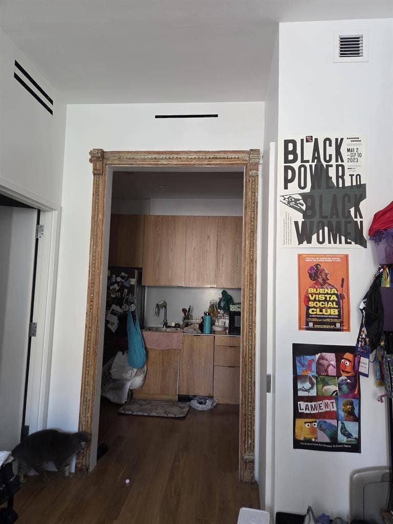 Furnished, sun-drenched 1 bedroom