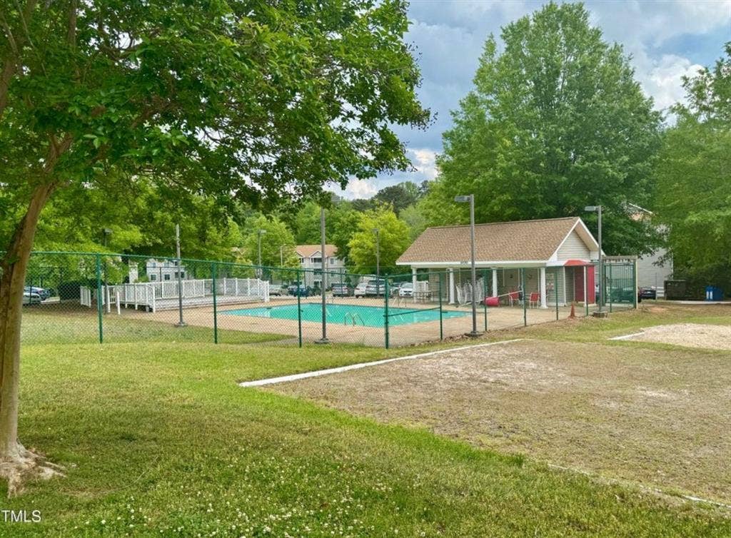 4 BR in Raleigh