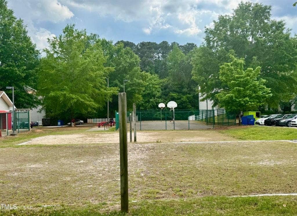 4 BR in Raleigh